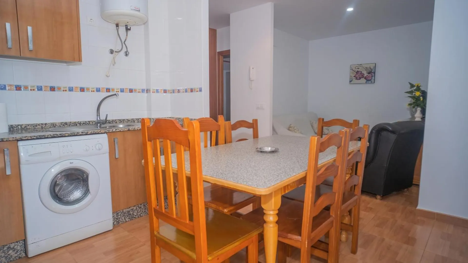 Apartment Apartamentos Tranquilos Conil Facil Aparcamiento Conil De La Frontera Spain